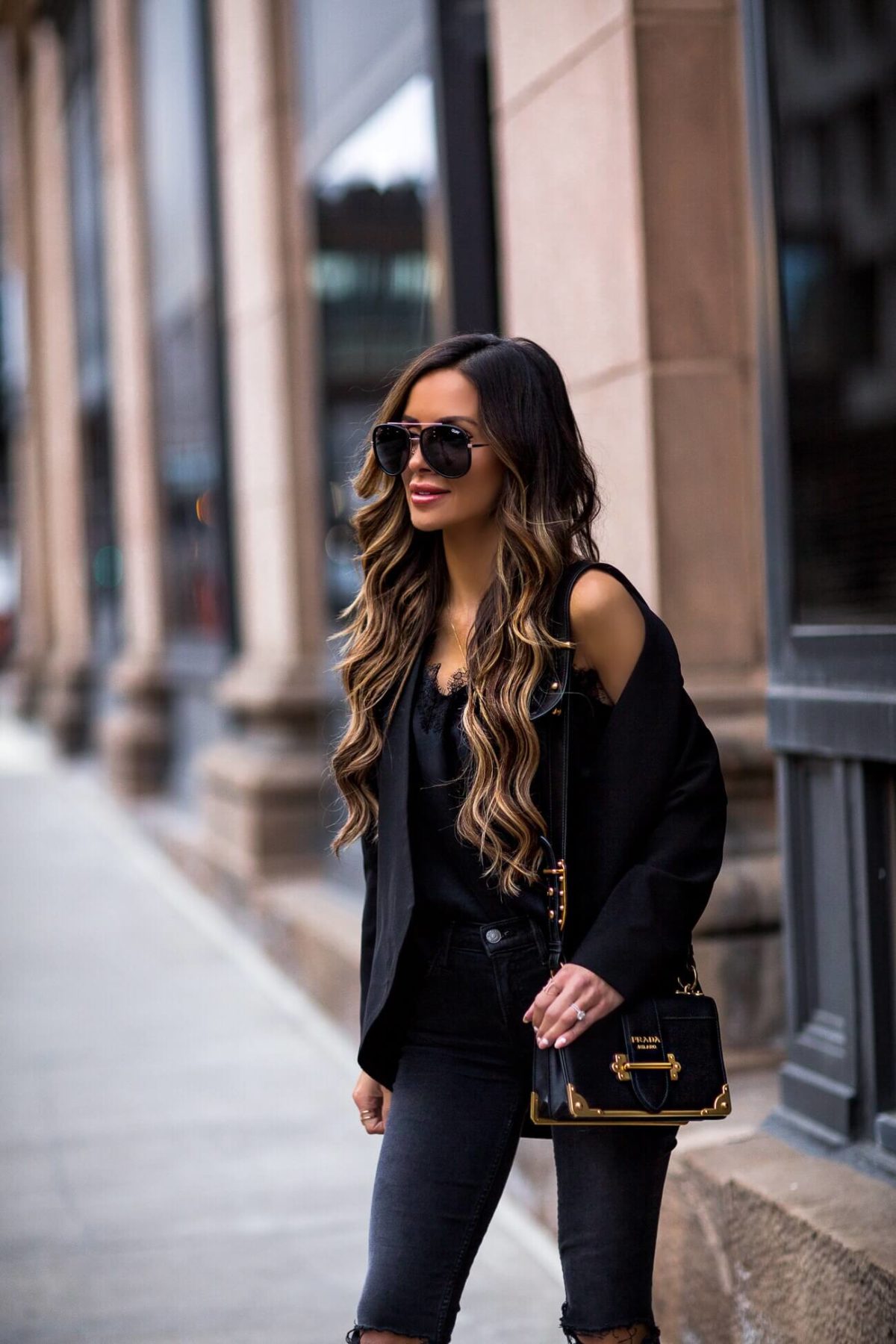 3 Tricks To Elevate An All Black Look - Mia Mia Mine