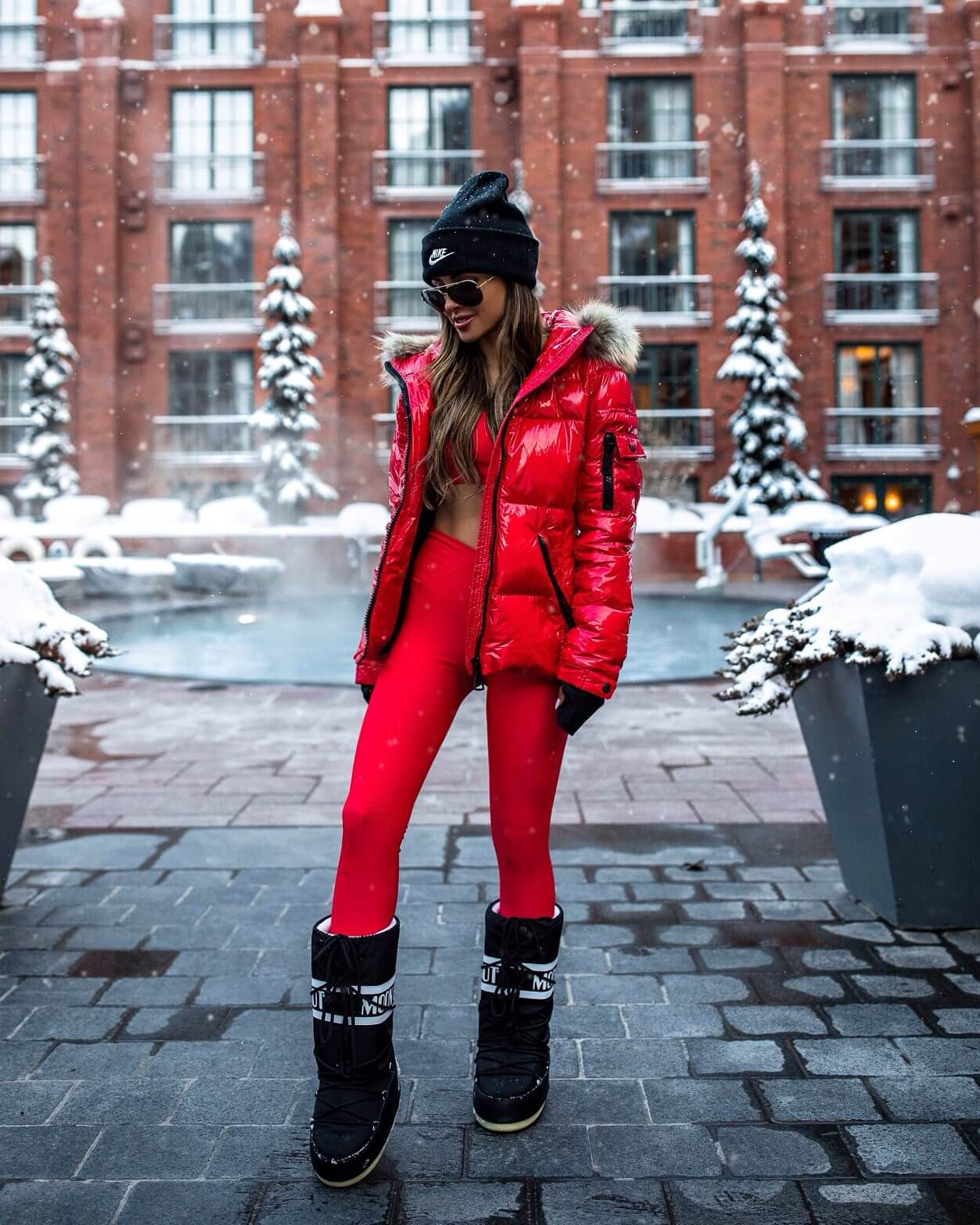 Mia Mia Mine - Arrived in Aspen and it's a winter wonderland. ❄️ // Outfit  details linked in my bio.  #ootd