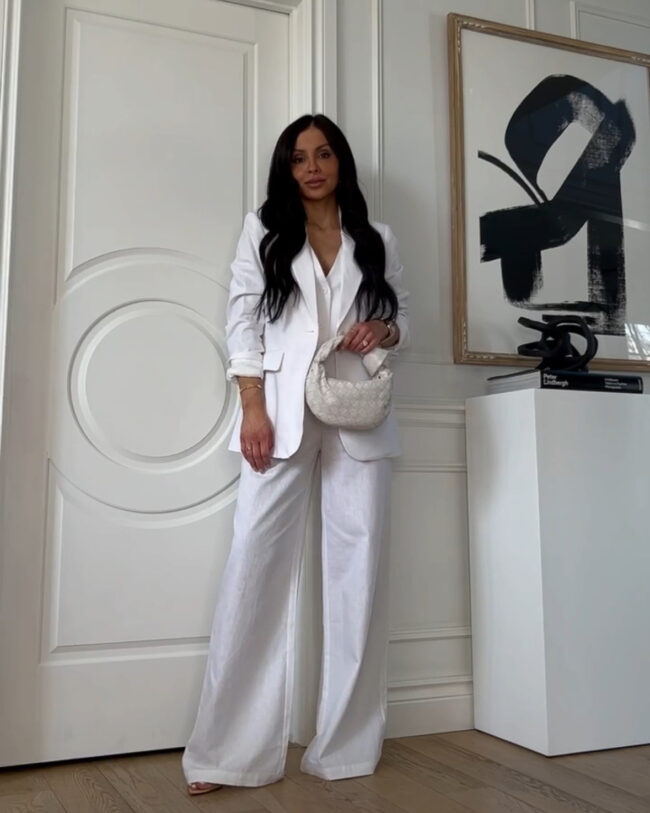 walmart fashion blogger wearing a linen suit from scoop